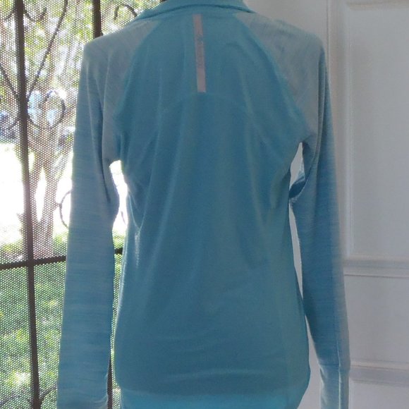 Ideology Top - Size Medium - EUC - Picture 5 of 15